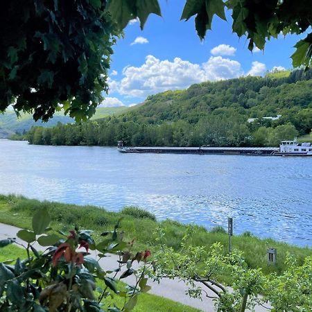 Hotel Garni "Cafe Im Hamm" Zell an der Mosel Bilik gambar