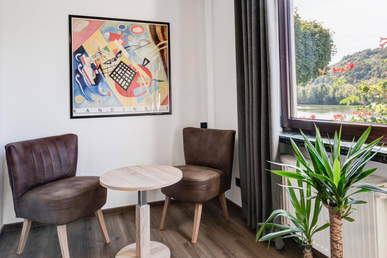 Hotel Garni "Cafe Im Hamm" Zell an der Mosel Luaran gambar