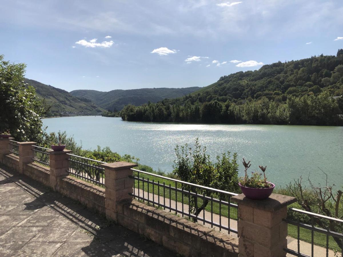 Hotel Garni "Cafe Im Hamm" Zell an der Mosel Luaran gambar