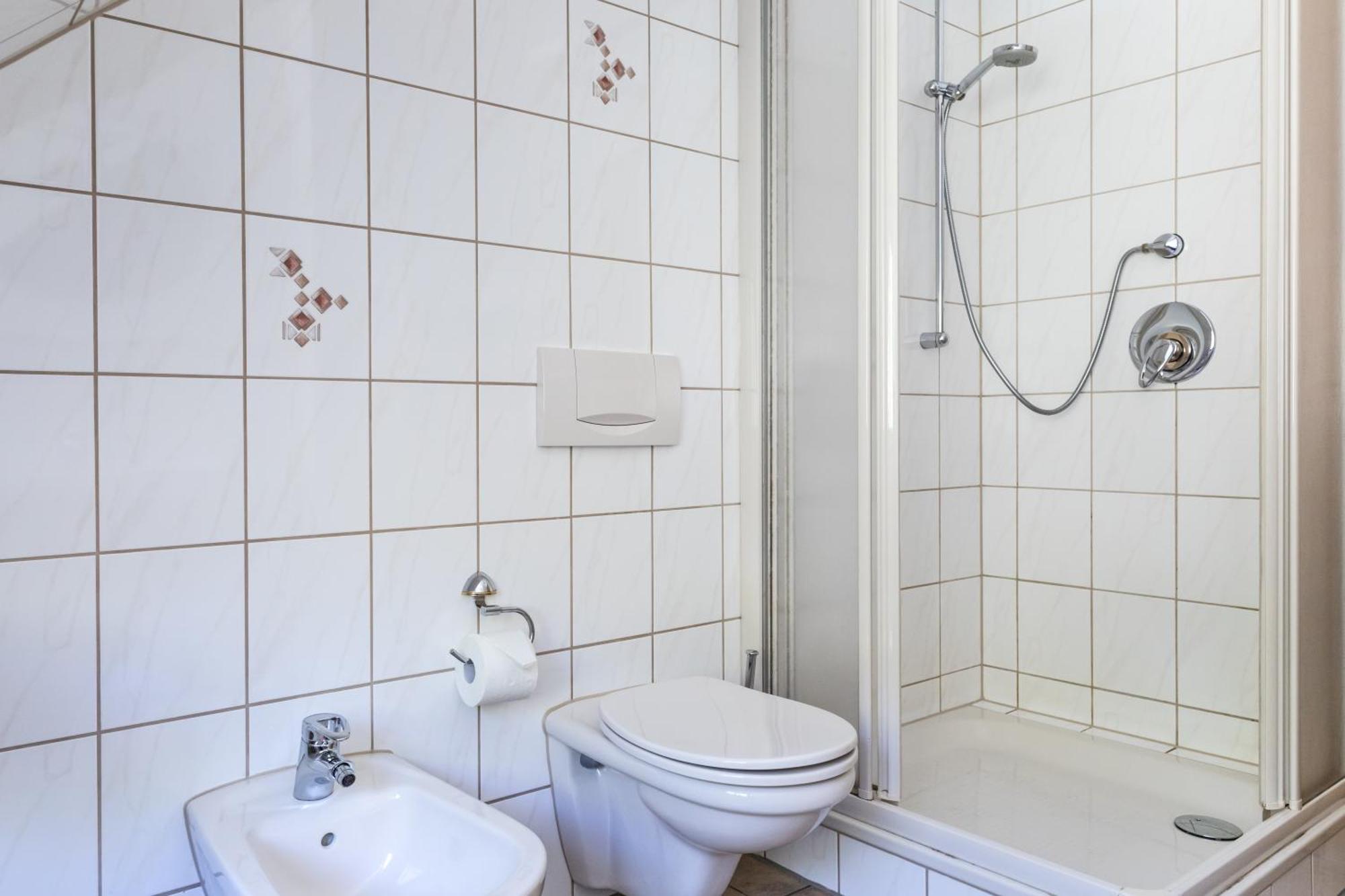 Hotel Garni "Cafe Im Hamm" Zell an der Mosel Bilik gambar